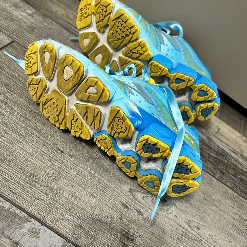 New Balance Run Disney runDisney Princess Cinderella  2014 satin Ribbon laces